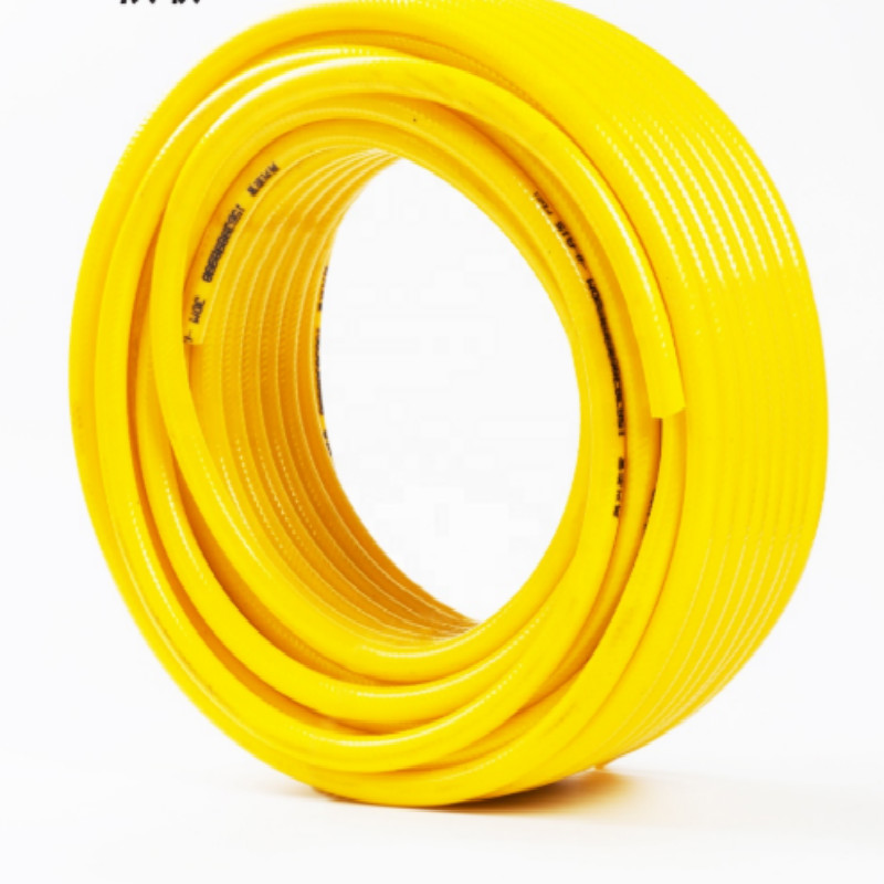 Жълт цвят сплетен pvc подсилен пластмасов pvc градински маркуч за вода на китайската фабрика